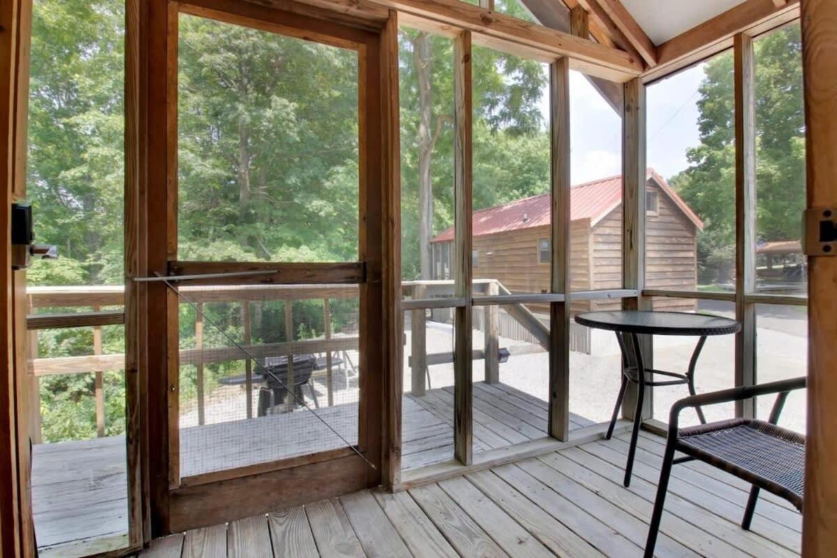 Charming Log Cabin In Bloomington Extérieur photo