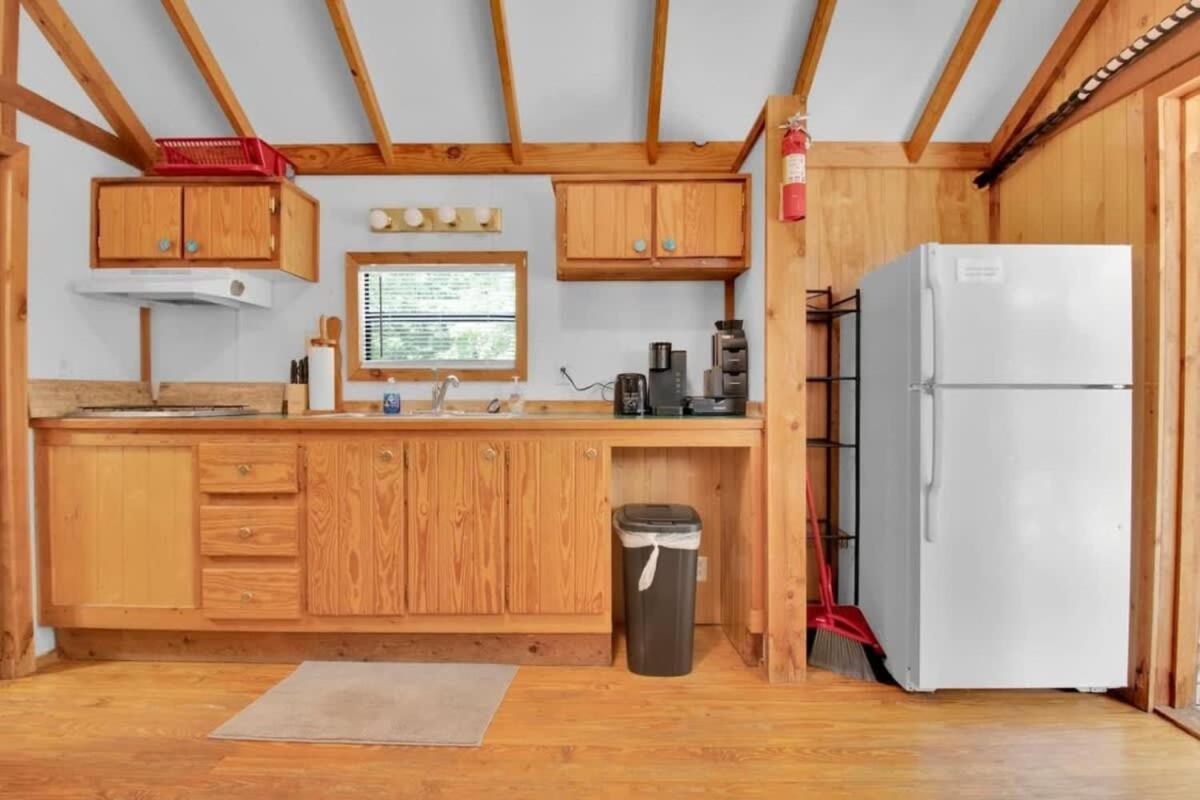 Charming Log Cabin In Bloomington Extérieur photo