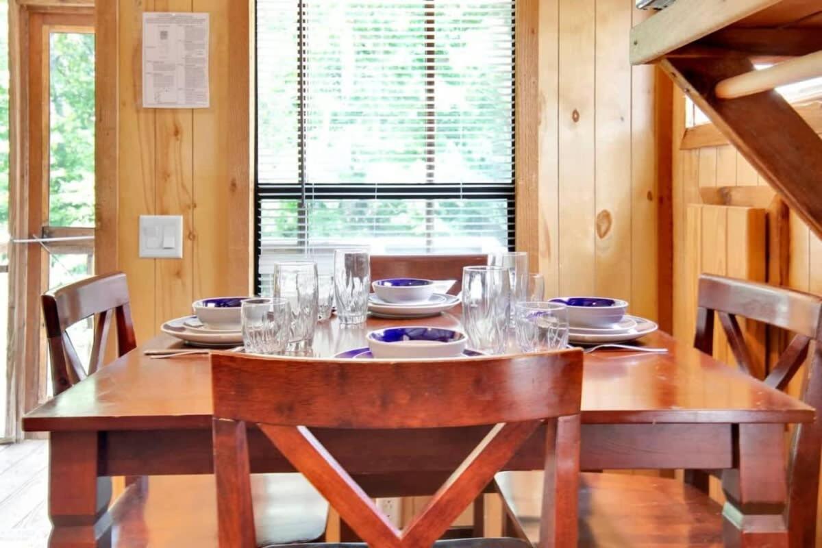 Charming Log Cabin In Bloomington Extérieur photo